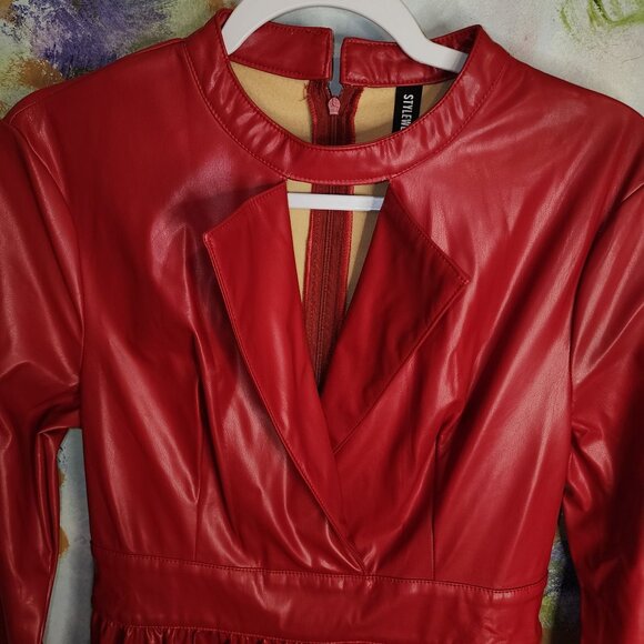 StyleWe Red Faux Leather Long Sleeve Midi Dress With Keyhole Neckline - Picture 5 of 10